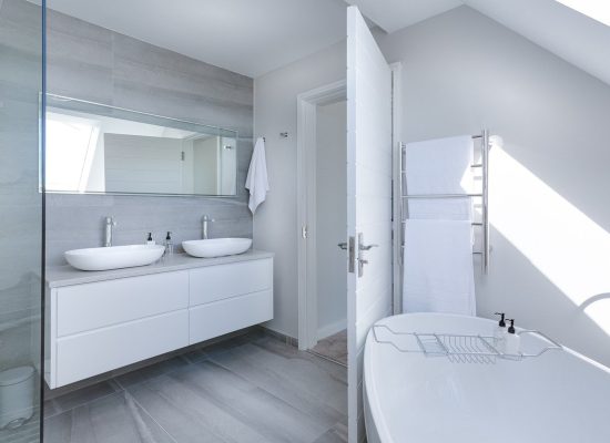 modern-minimalist-bathroom-gfa7ce0be1_1280.jpg